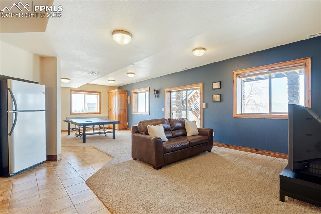 Image 30 of 49: Recreation Room