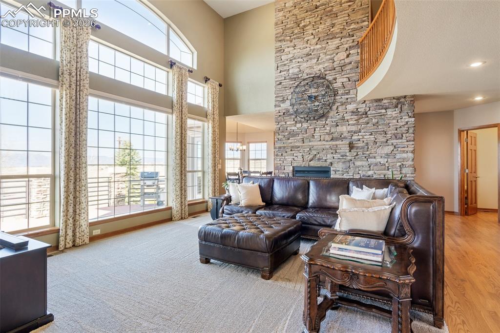 Image 8 of 49: Family Room