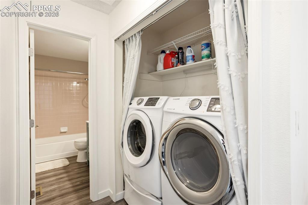 Image 12 of 26: Laundry