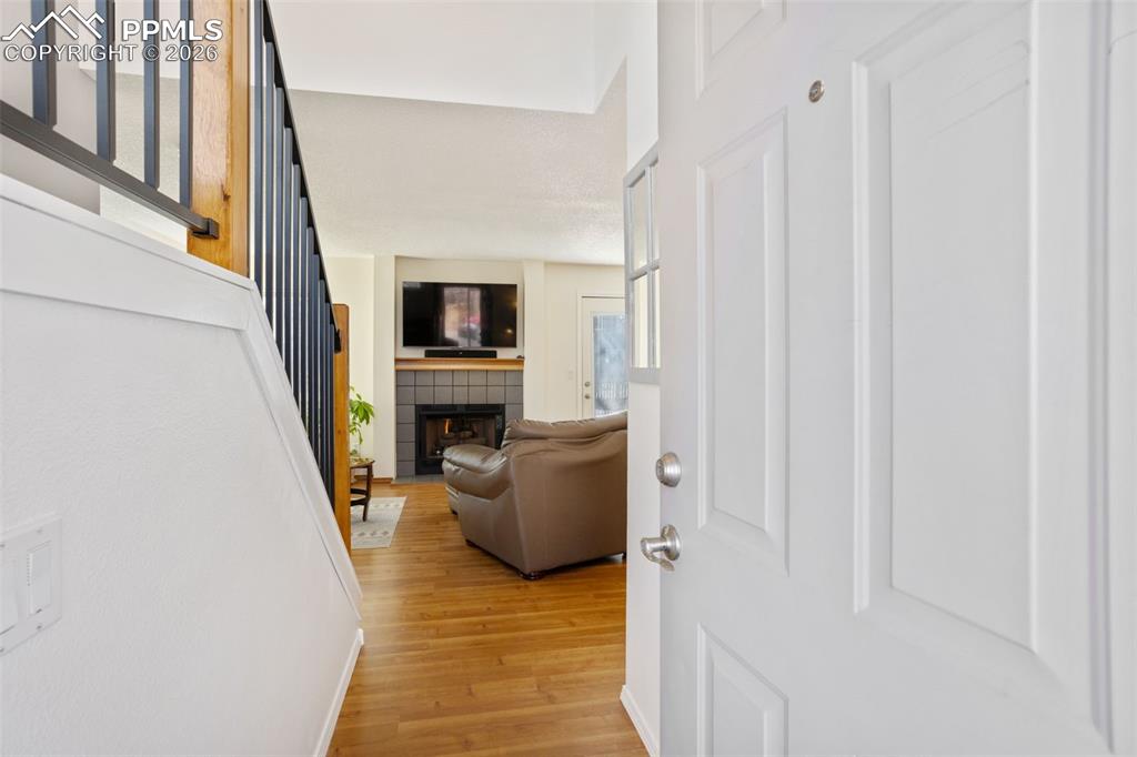 Image 3 of 26: Entry