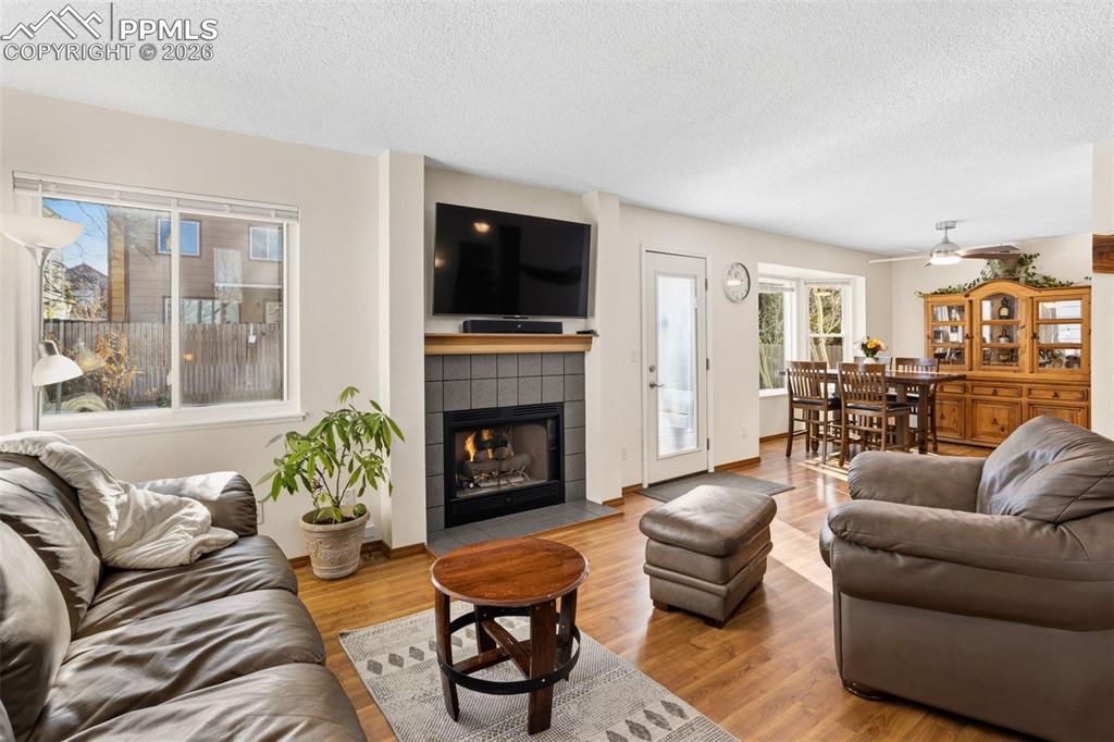 Image 5 of 26: Living Room