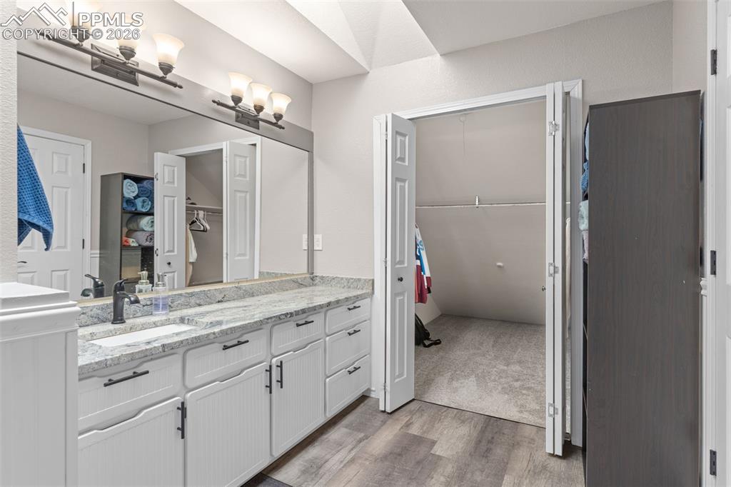 Image 16 of 30: Huge Closet in the Owner