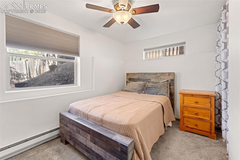 Image 17 of 30: Guest Bedroom