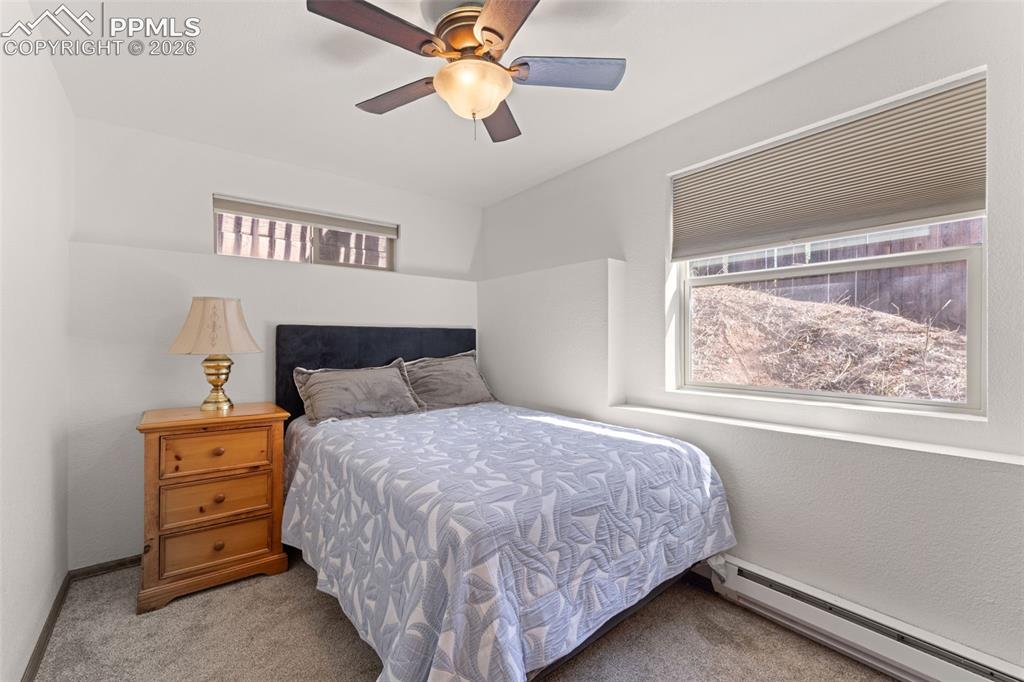 Image 19 of 30: Guest Bedroom