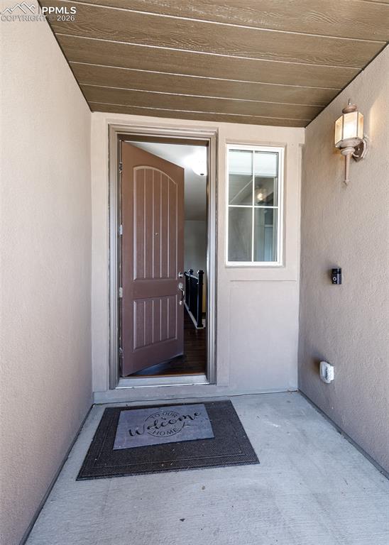 Image 2 of 50: Entry