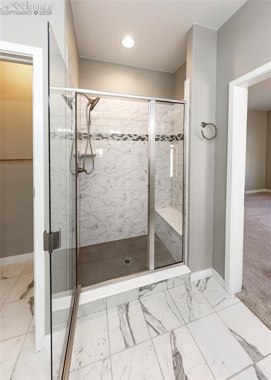 Image 24 of 50: Bathroom