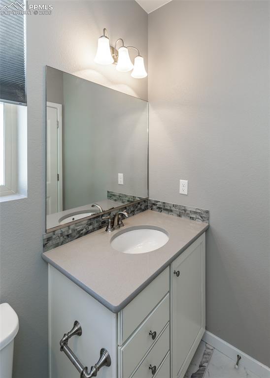 Image 27 of 50: Bathroom