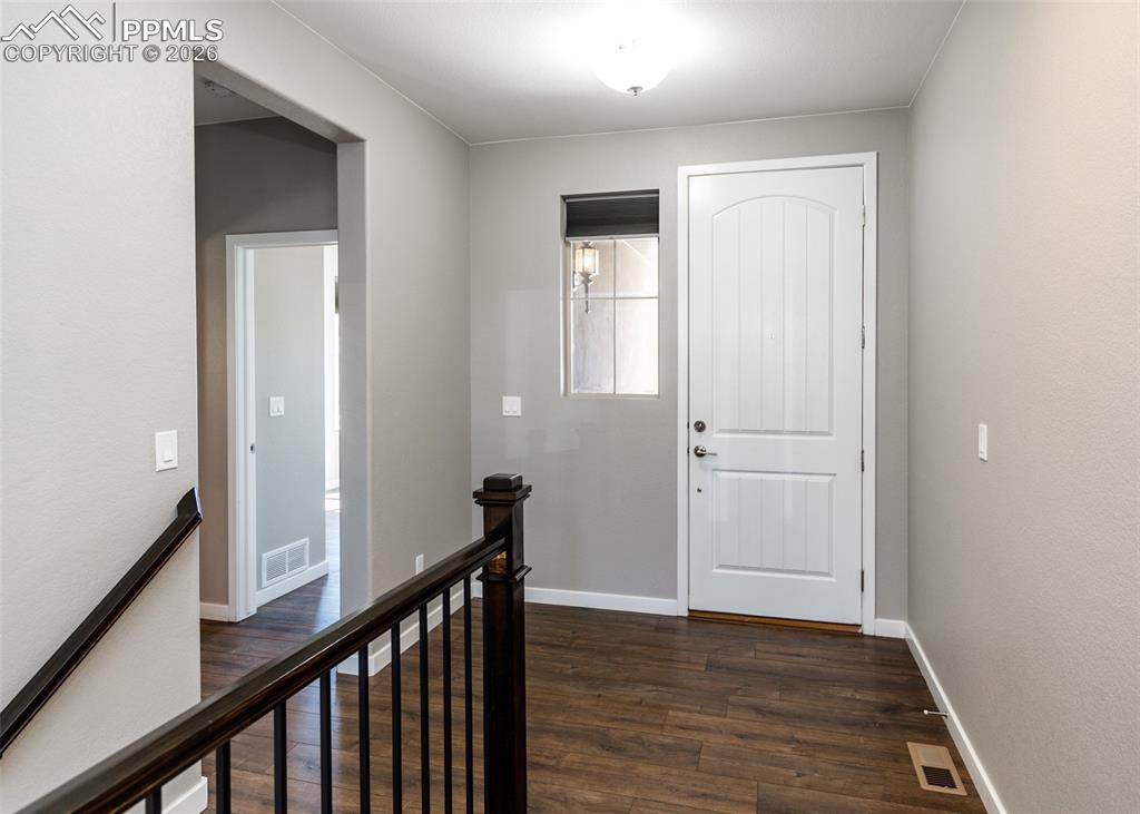 Image 3 of 50: Entry