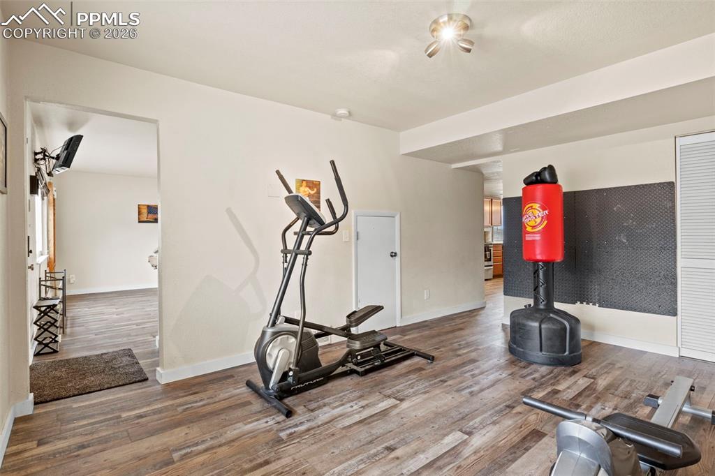 Image 20 of 32: Exercise Room