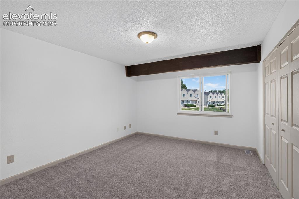Image 8 of 20: Bedroom
