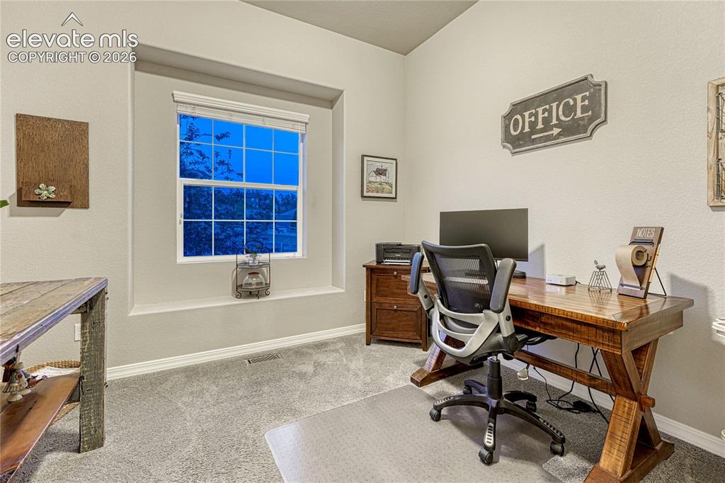 Image 5 of 49: Office