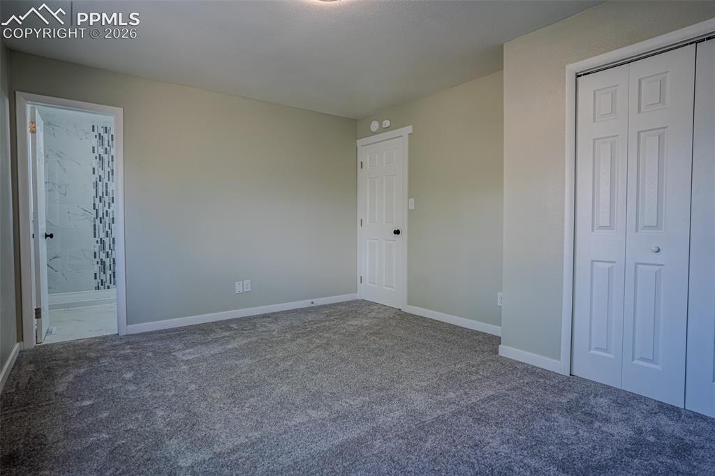 Image 18 of 24: Primary Bedroom