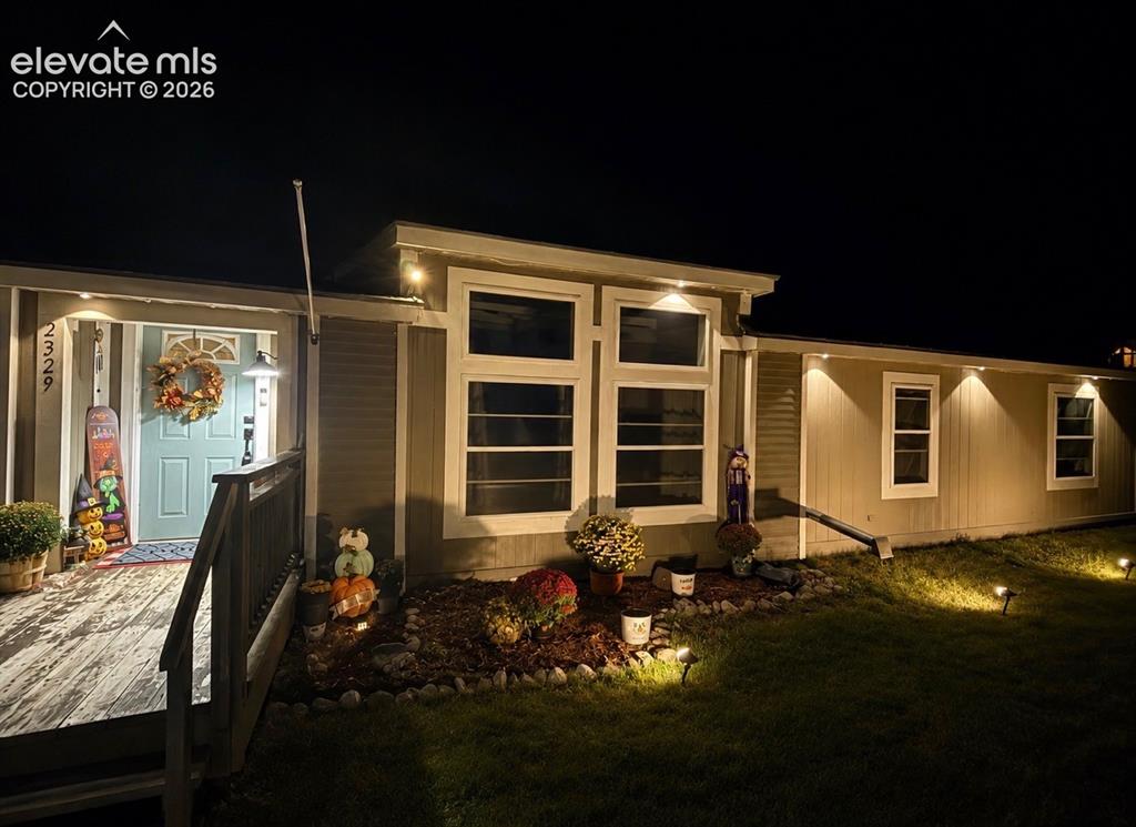 Image 33 of 50: Govee lighting example