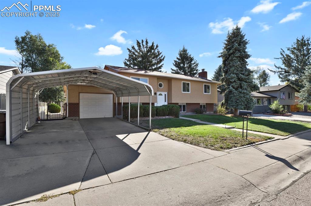 Image 3 of 39: Front of Structure