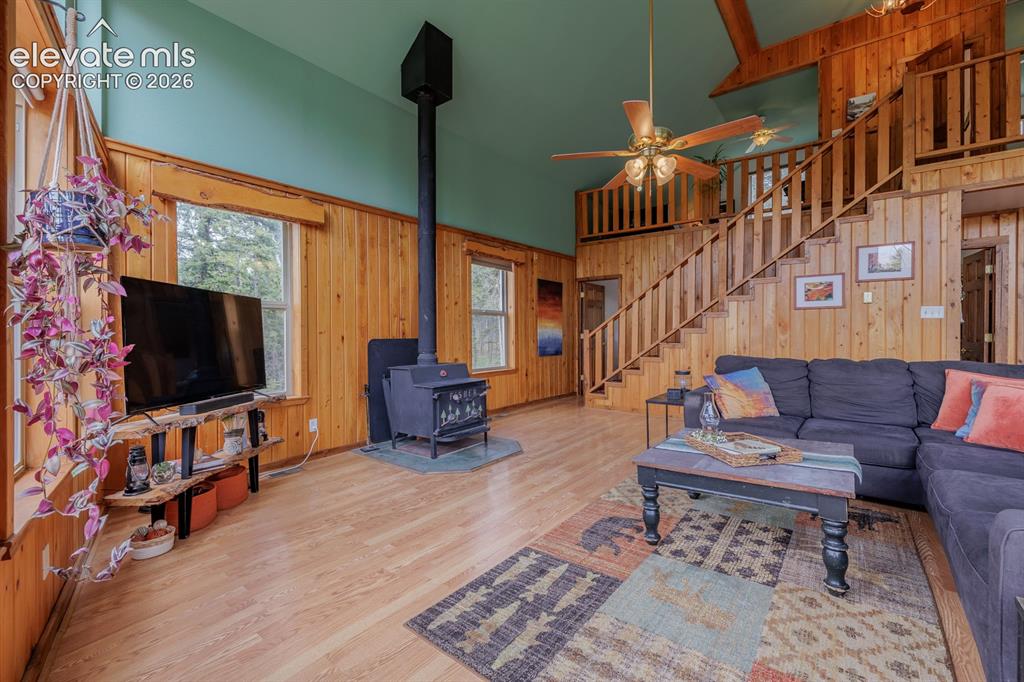 Image 15 of 50: Living Room
