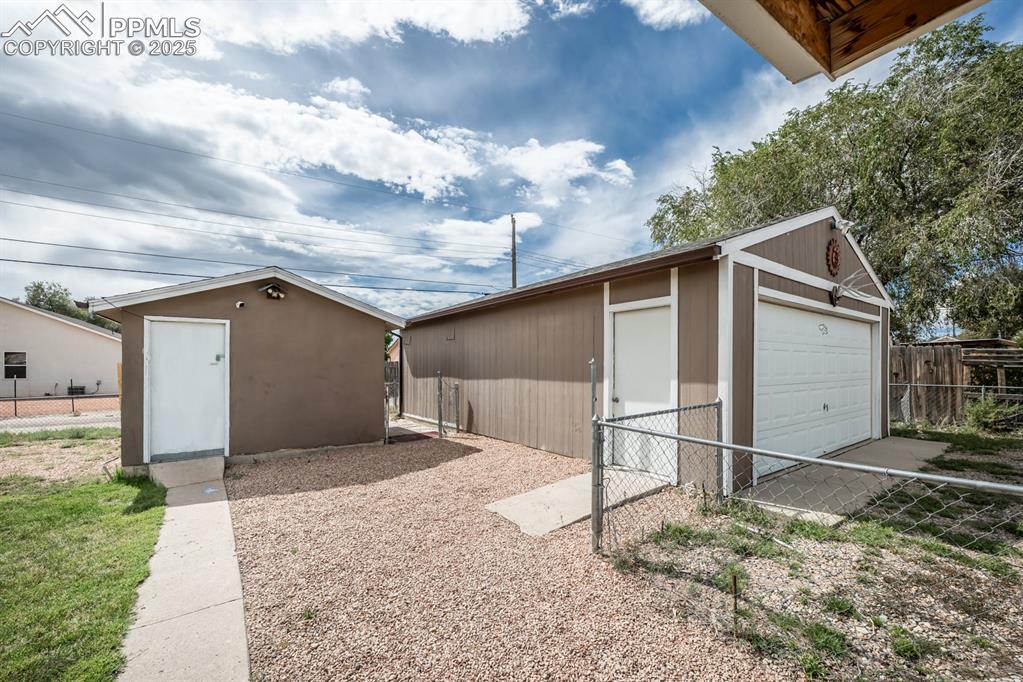 Image 19 of 24: View of detached garage