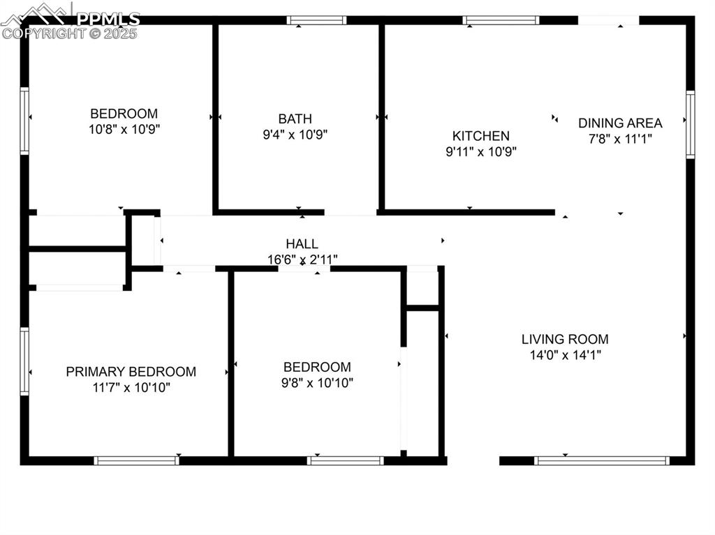 Image 24 of 24: View of floor plan / room layout