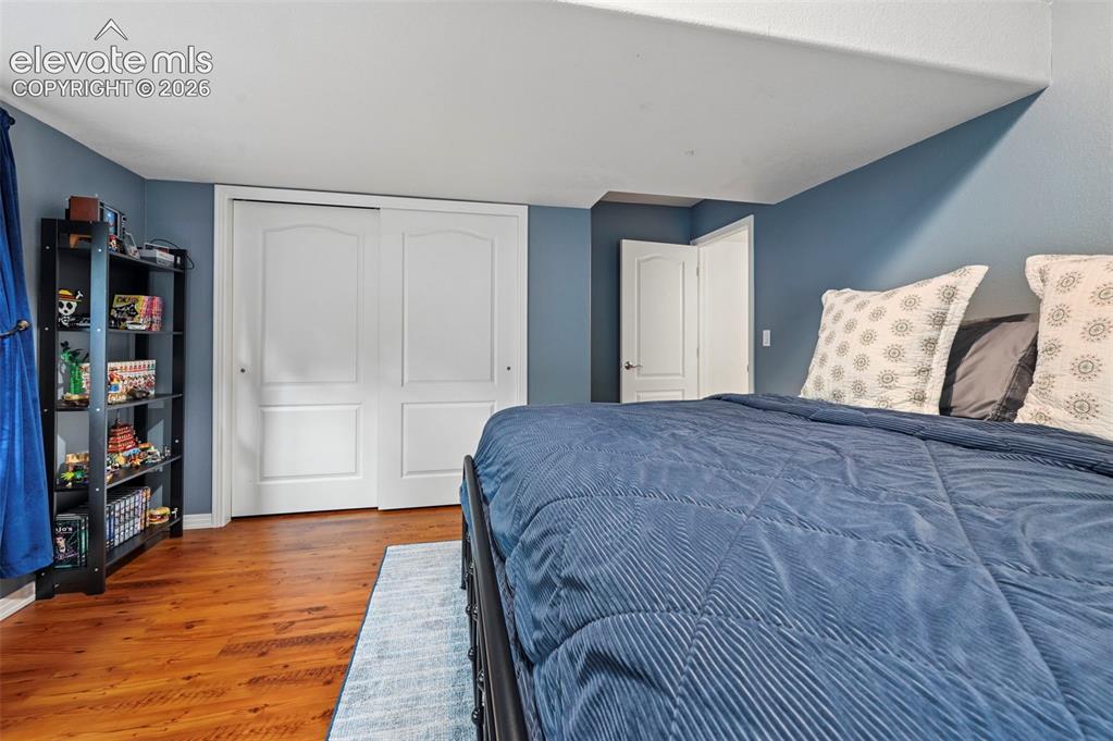 Image 43 of 49: Bedroom