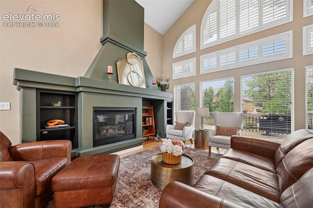 Image 6 of 49: Living Room