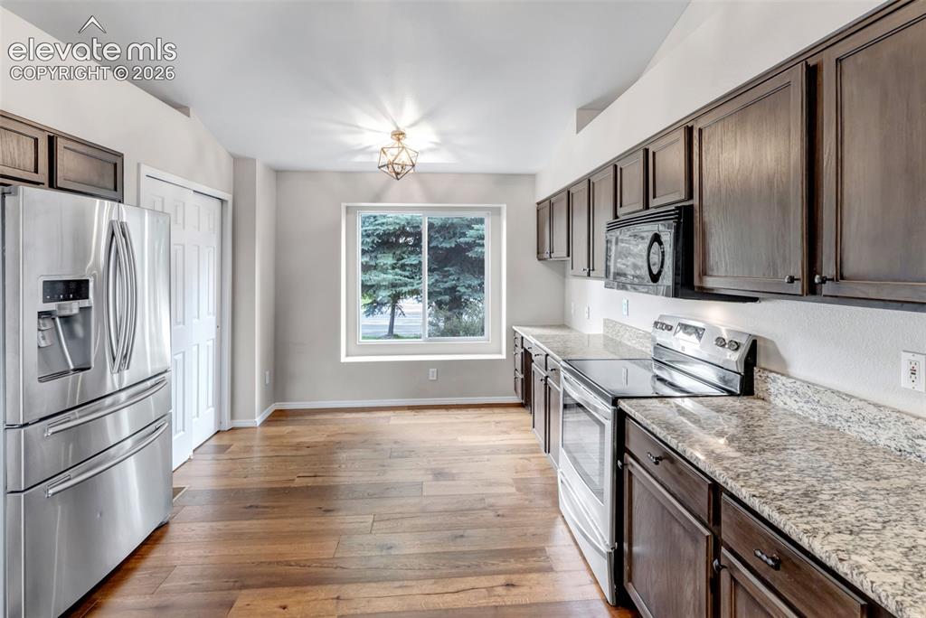 Image 10 of 38: Kitchen