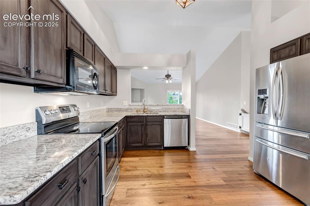 Image 13 of 38: Kitchen