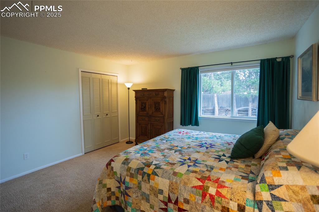 Image 12 of 30: Bedroom