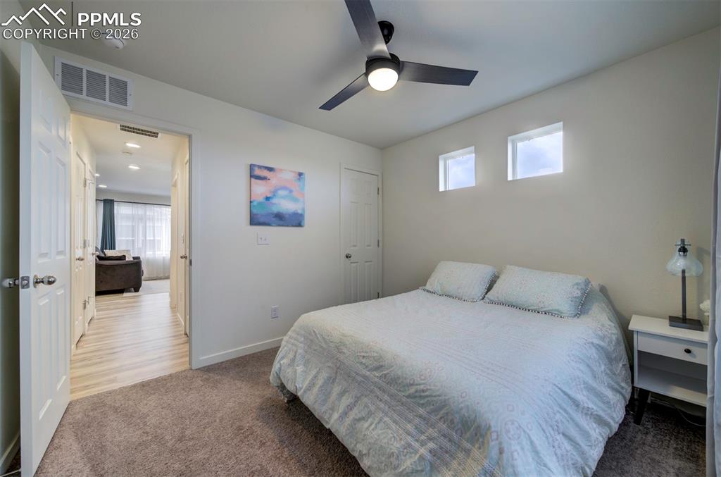 Image 34 of 46: Bedroom