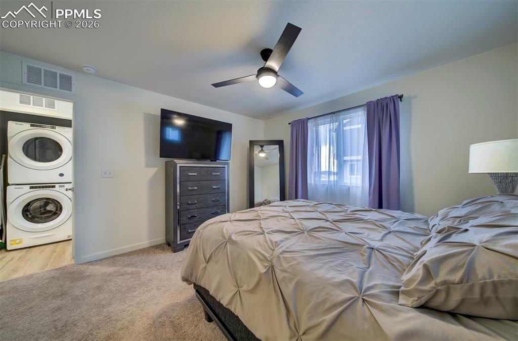 Image 43 of 46: Bedroom