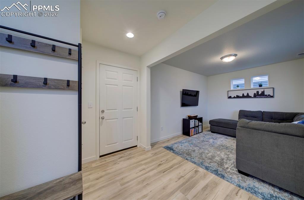 Image 5 of 46: Entry