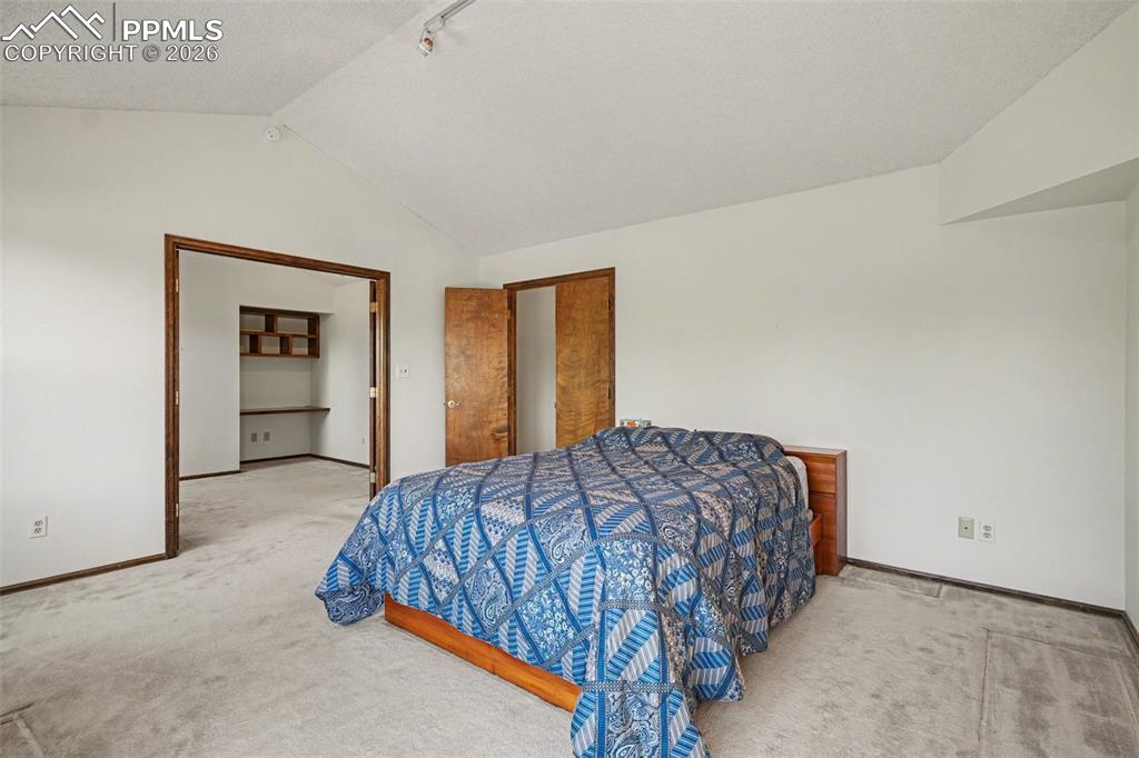 Image 14 of 35: Bedroom