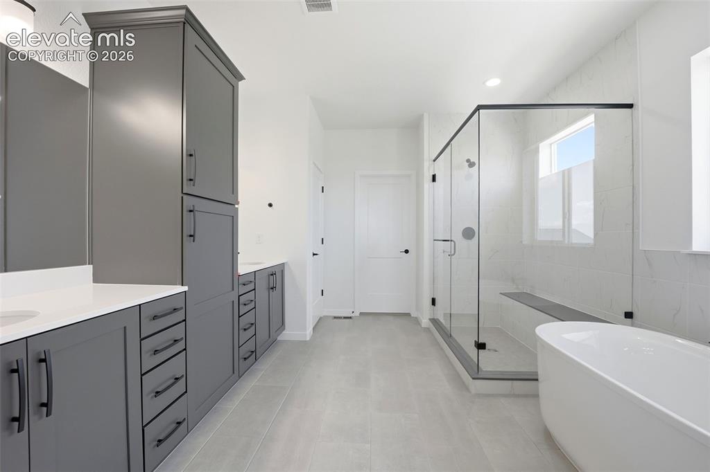 Image 20 of 42: Master Bathroom