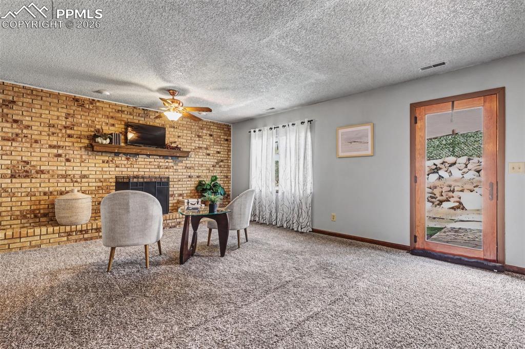 Image 12 of 44: Sitting Room