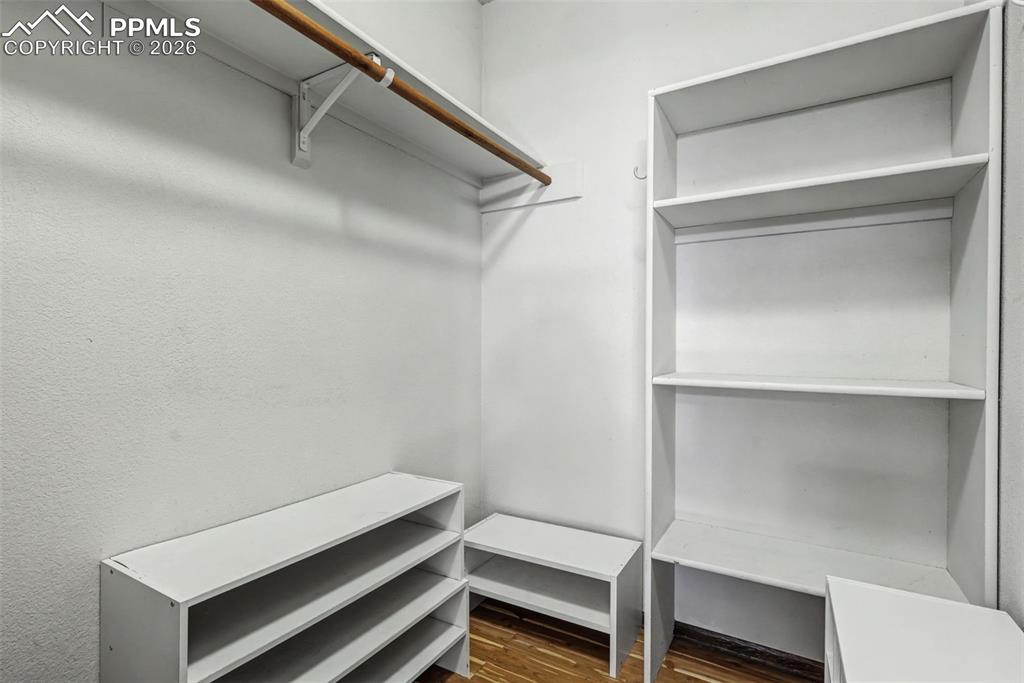 Image 22 of 44: Closet