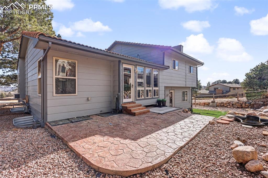 Image 34 of 44: Back of Structure