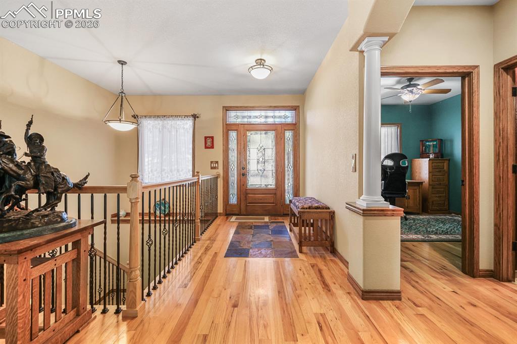 Image 9 of 38: Entry