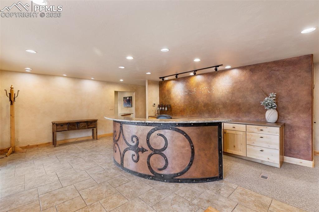Image 7 of 40: Reception