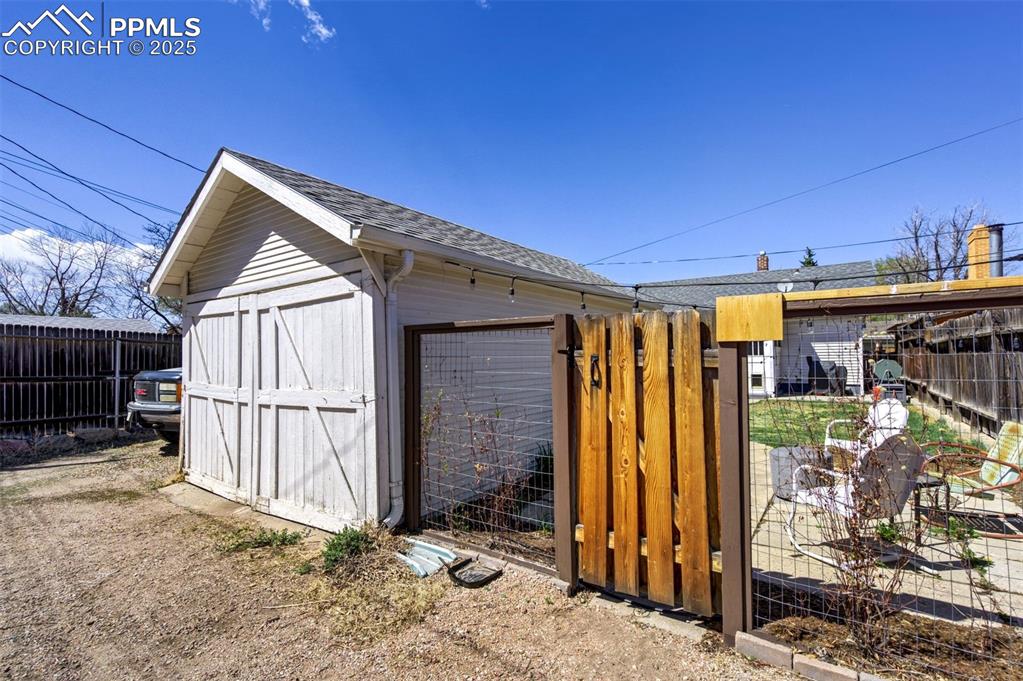 Image 48 of 49: View of shed