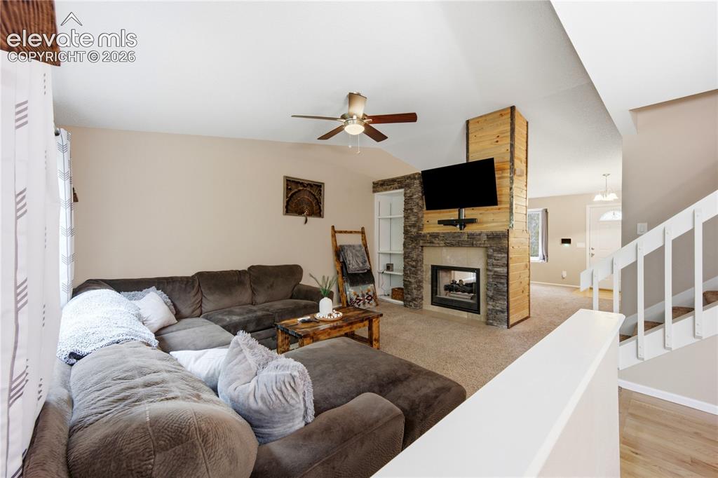 Image 9 of 49: Family Room