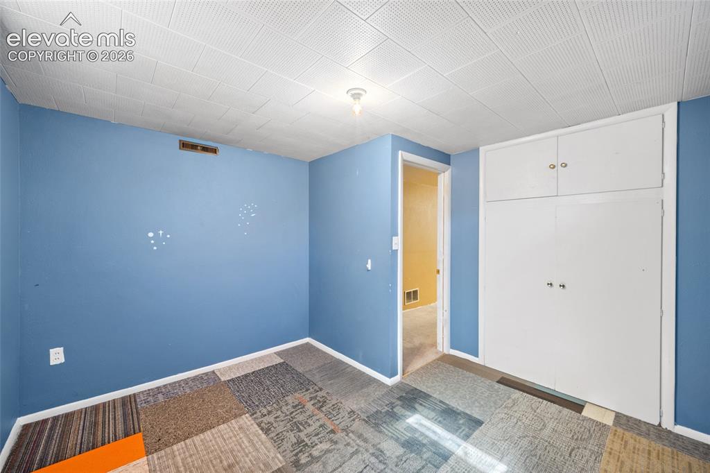 Image 18 of 41: Bedroom (Basement)
