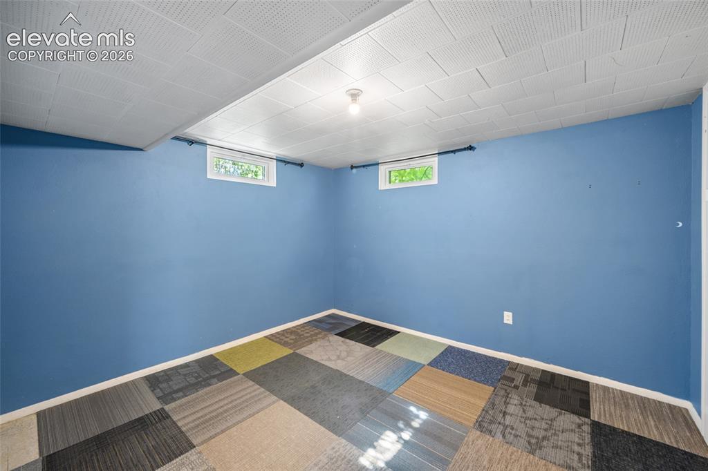 Image 19 of 41: Bedroom (Basement)
