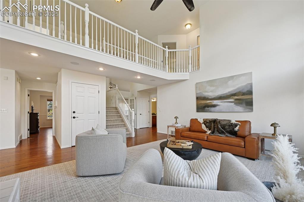 Image 13 of 50: Living Room