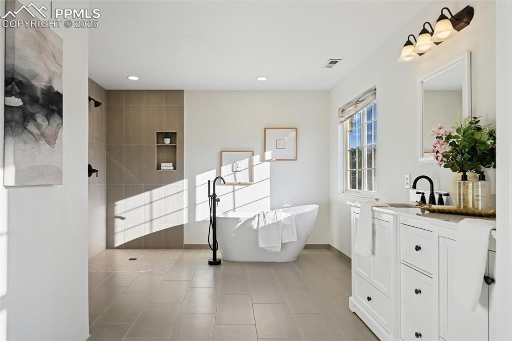 Image 37 of 50: Master Bathroom