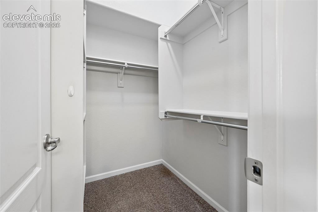 Image 20 of 37: Closet
