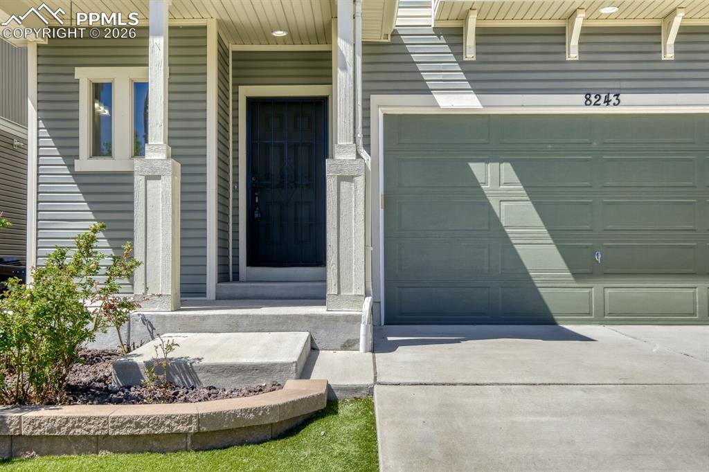 Image 2 of 37: Entry