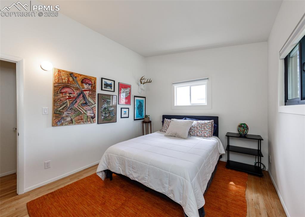 Image 27 of 50: Basement bedroom