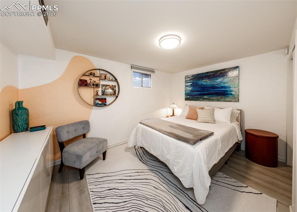 Image 36 of 50: Basement bedroom