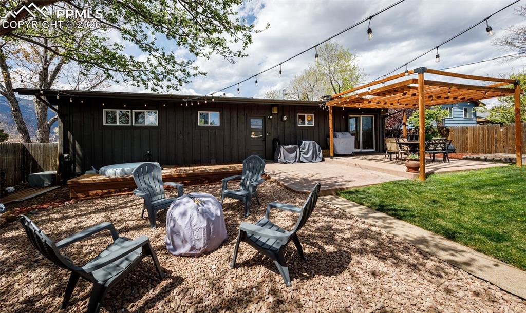 Image 45 of 50: Back of Structure