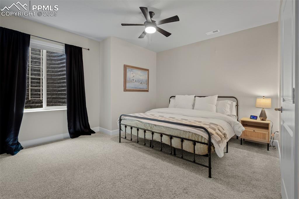 Image 44 of 50: Bedroom