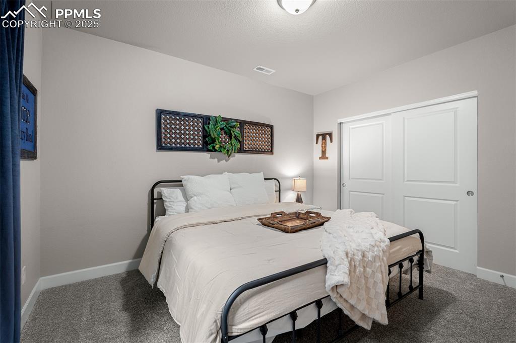 Image 48 of 50: Bedroom