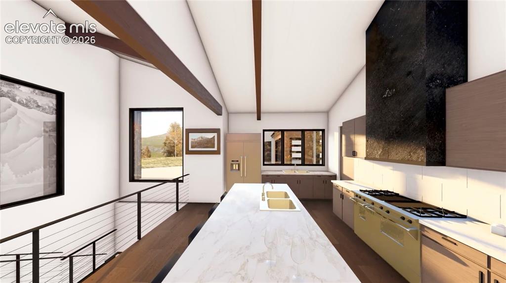Image 7 of 10: Kitchen
